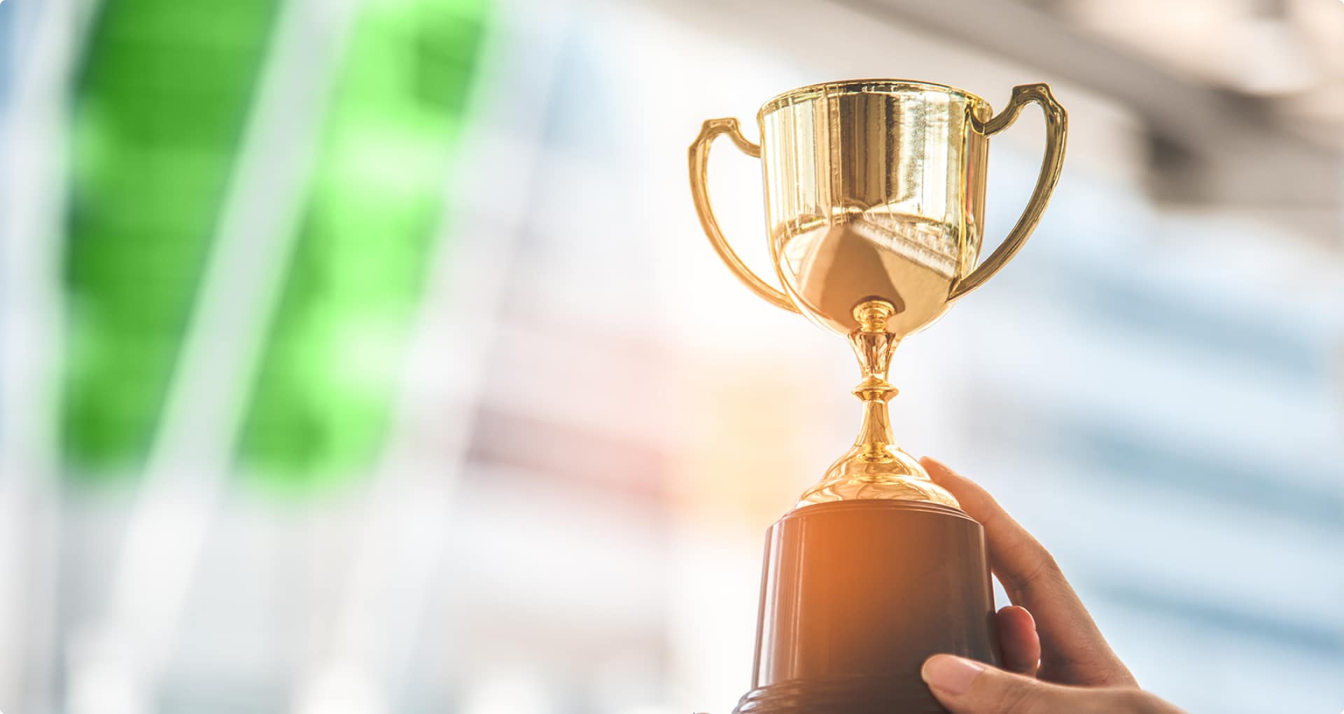 Comcast-Business-Recognizes-ResultsCX-Account-Manager-with-Operations-Award